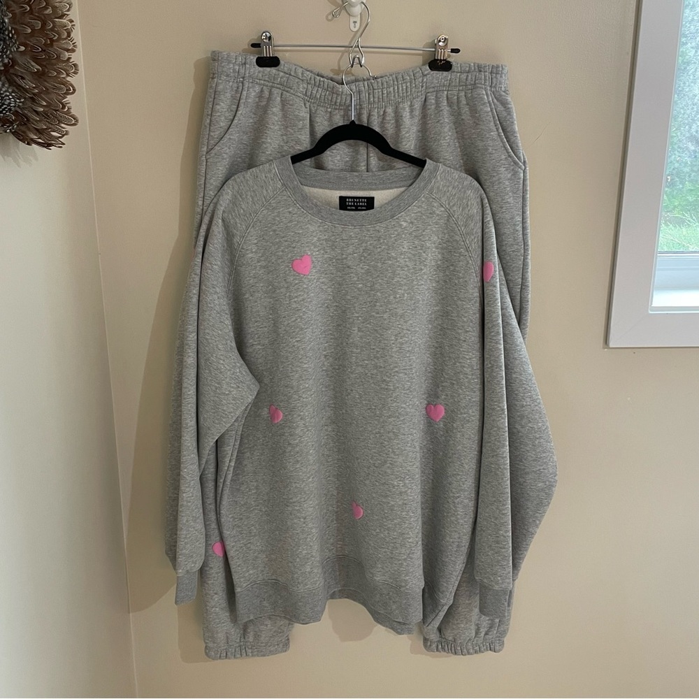 Brunette The Label Special Edition Heart Big Sister Crew & Jogger Set